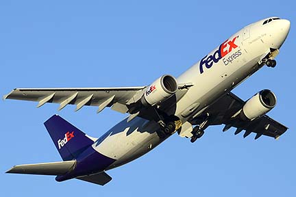 FedEx Express Airbus A300F4-605R N670FE, Phoenix Sky Harbor, December 24, 2014